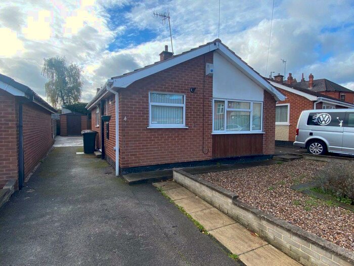 2 Bedroom Bungalow To Rent In Grenville Drive, Ilkeston., DE7