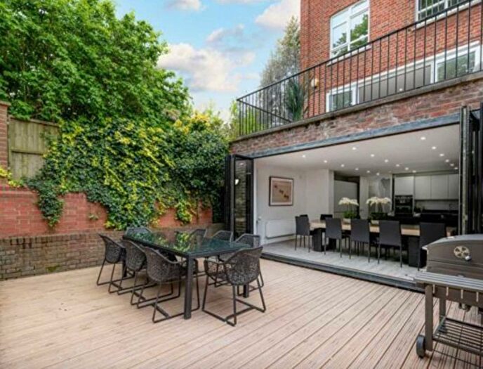 4 Bedroom Property To Rent In Harley Road, Swiss Cottage, NW3