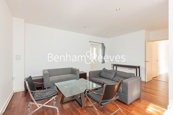 2 Bedroom Flat To Rent In Townmead Road, Imperial Wharf, SW6