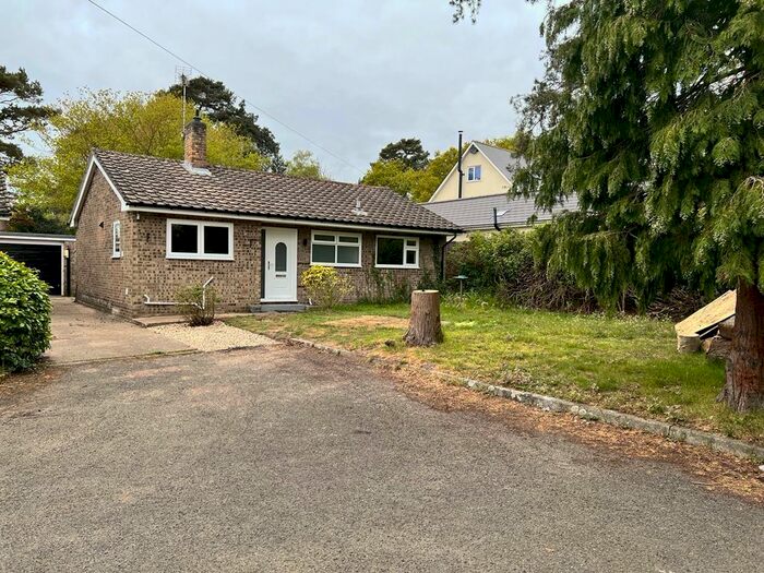 3 Bedroom Bungalow To Rent In New Road, Fritton, Great Yarmouth, NR31