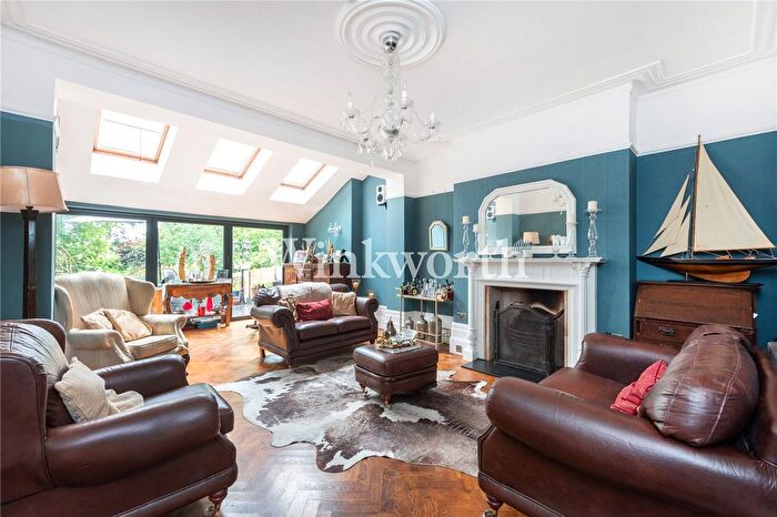 5 Bedroom Semi Detached House For Sale In Old Park Road, London, N13