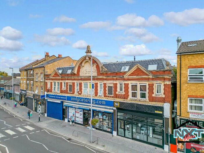 2 Bedroom Flat To Rent In High Road Leyton, London, E10