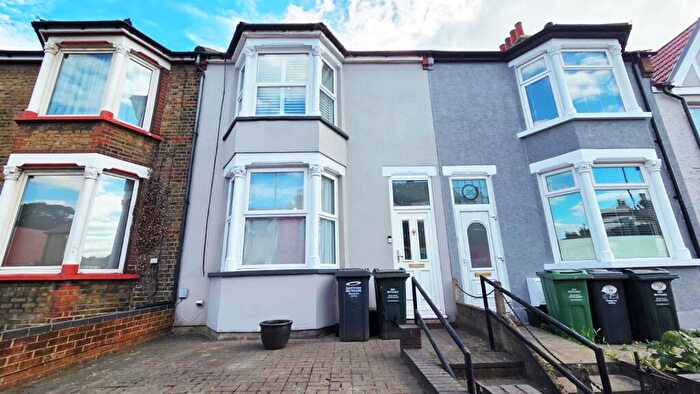 3 Bedroom Terraced House For Sale In East Hill, Dartford, DA1