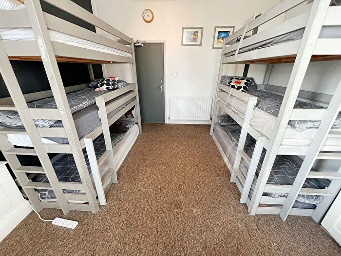 6 Bedroom Terraced House For Sale In Taff Embankment, Grangetown, Cardiff, CF11