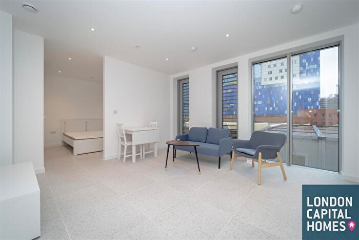 1 Bedroom Apartment To Rent In Jacquard Point, Tapestry Way, London, E1