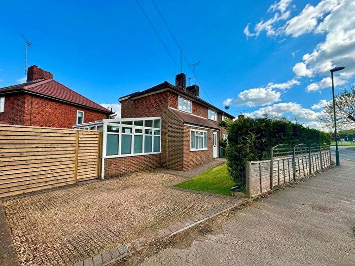 3 Bedroom Semi-Detached House To Rent In Wantley Hill Estate, Henfield, BN5