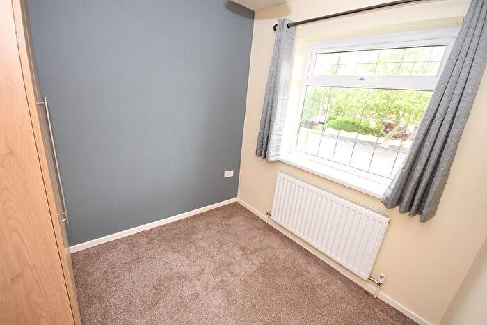 3 Bedroom Semi-Detached House To Rent In Park Road, Westhoughton, Bolton, BL5