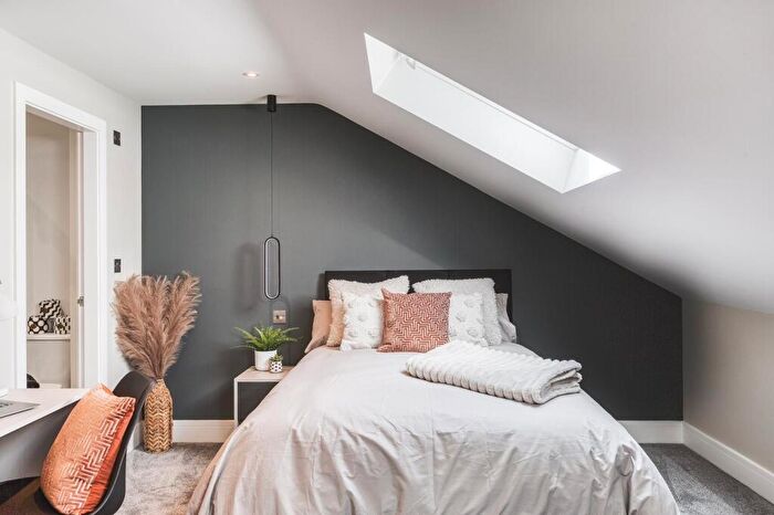 Studio To Rent In Room, Macklin Street, DE1