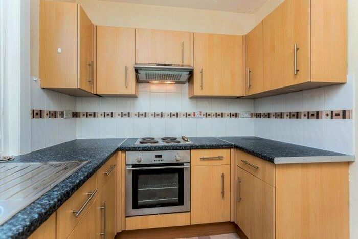 2 Bedroom Flat To Rent In Record Road, Emsworth, PO10