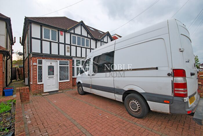 3 Bedroom Semi-Detached House To Rent In Sutton Square, Heston, Hounslow, TW5
