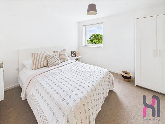 2 Bedroom Flat To Rent In Endeavour House, B Elmira Way, M5