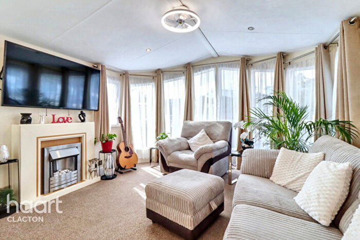 2 Bedroom Bungalow For Sale In Birch Grove, Oaklands Holiday Park, Clacton-on-Sea, CO16