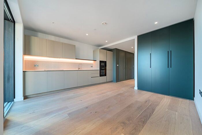 Studio To Rent In Peninsula Gardens, Pilot Walk, Lower Riverside, Greenwich Peninsula, SE10