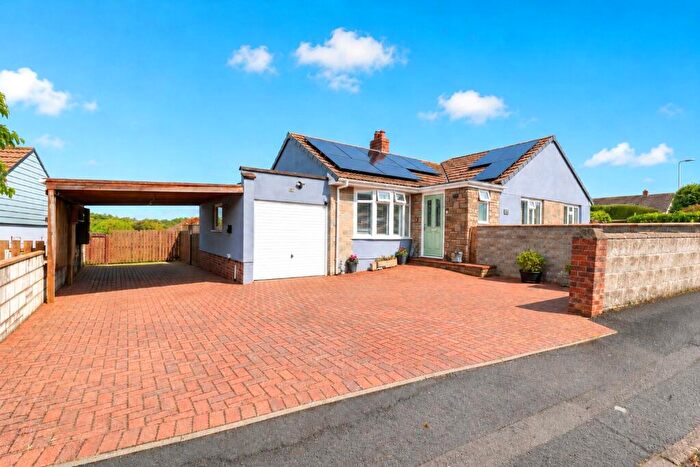 3 Bedroom Bungalow For Sale In Sunset Heights, Barnstaple, Devon, EX32
