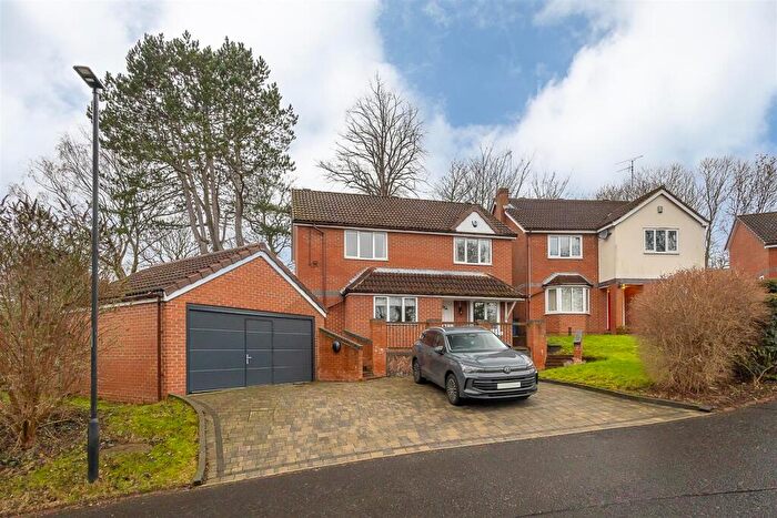 4 Bedroom Detached House For Sale In Mill Rise, South Gosforth, Newcastle Upon Tyne, NE3