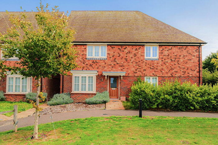 3 Bedroom Semi-Detached House For Sale In Bakers Field, Cliffsend, Ramsgate, CT12