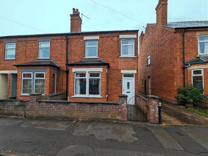 3 Bedroom End Of Terrace House To Rent In Newton Street, Newark, NG24