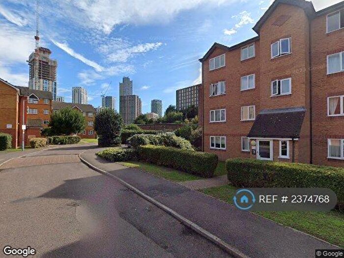 1 Bedroom Flat To Rent In Armoury Road, London, SE8