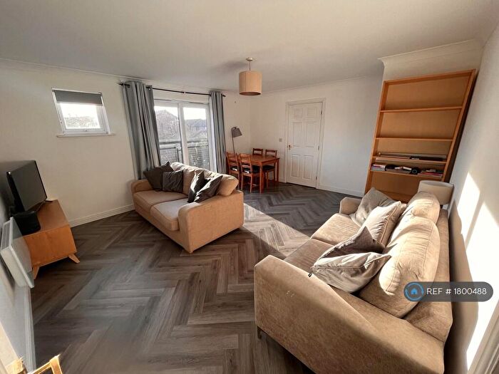 2 Bedroom Flat To Rent In Chester Road, Stretford, Manchester, M32