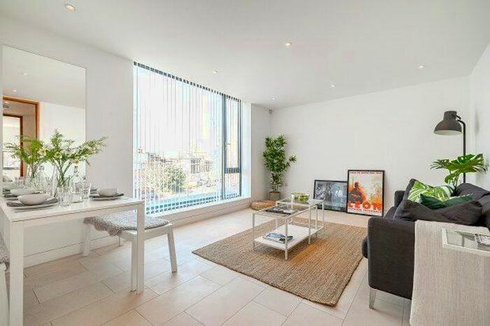 1 Bedroom Flat To Rent In Latitude House, Oval Road, London, NW1