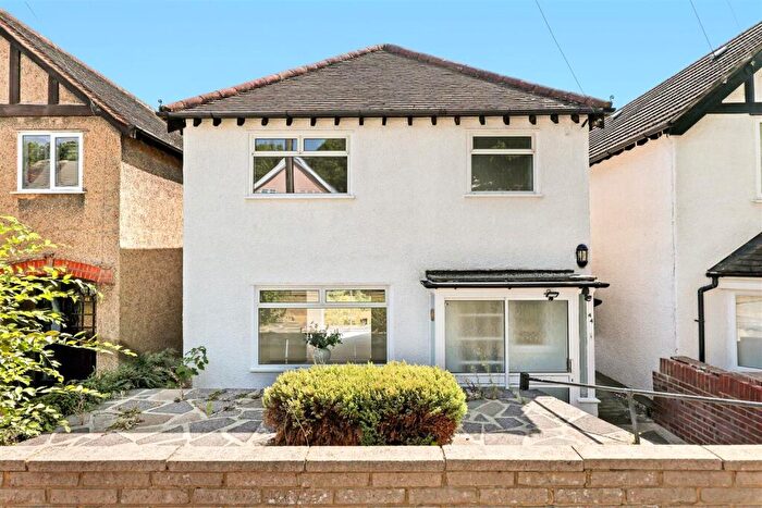 3 Bedroom Detached House To Rent In Goldings Road, Loughton, IG10