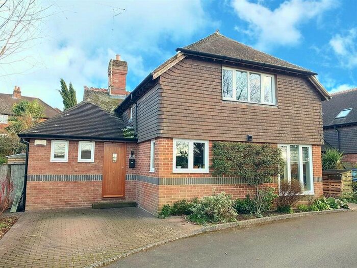 1 Bedroom Maisonette To Rent In Annex, Riverdale, Wrecclesham, GU10