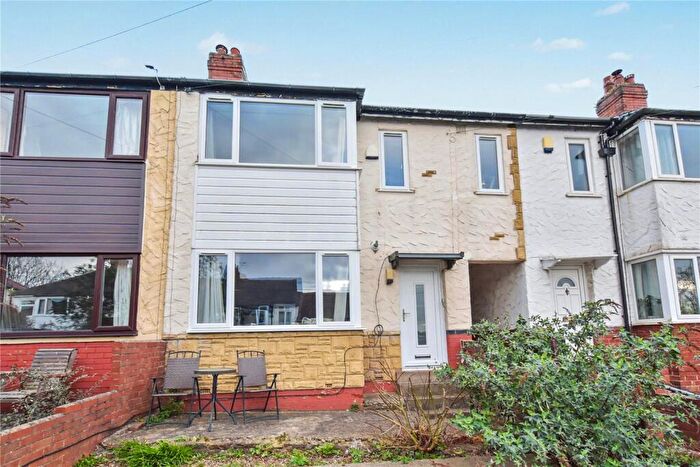 3 Bedroom Terraced House For Sale In St. Anns Gardens, Leeds, LS4