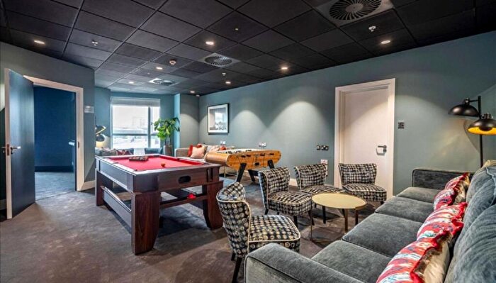 1 Bedroom Flat To Rent In Westferry Circus, E14
