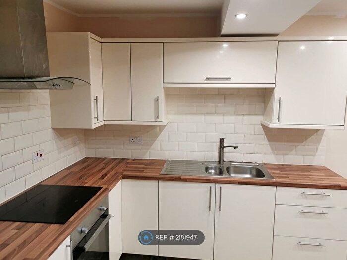 4 Bedroom End Of Terrace House To Rent In Osborne Road, Pontypool, NP4