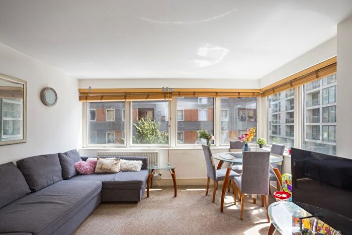 1 Bedroom Flat To Rent In Cassilis Road, E14