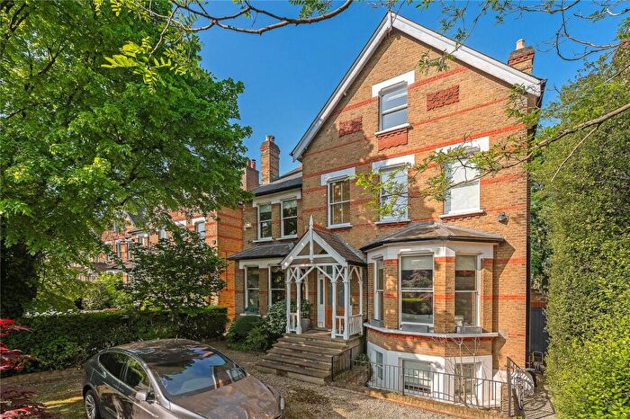 6 Bedroom Detached House For Sale In Alleyn Road, London, SE21