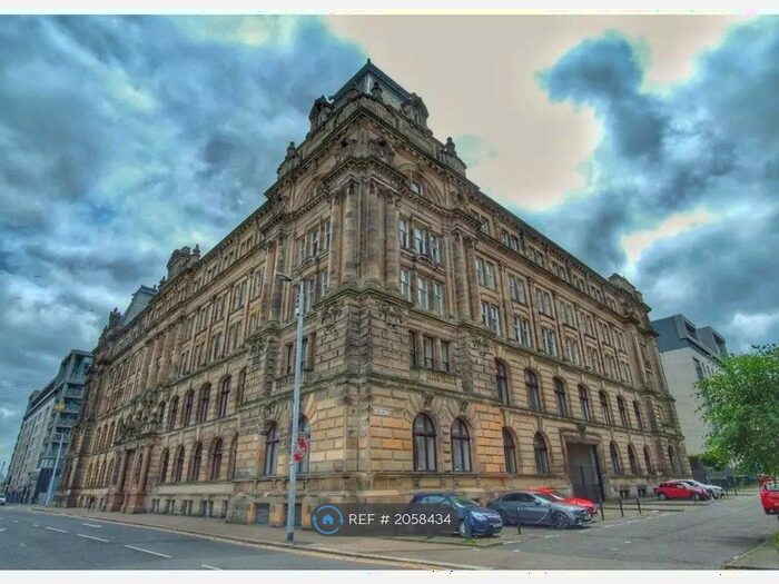 2 Bedroom Flat To Rent In Dalintober Street, Glasgow, G5