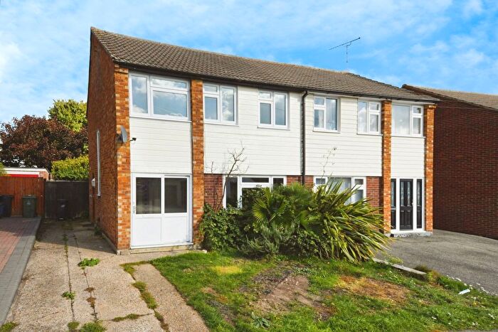 3 Bedroom Semi-Detached House For Sale In Highlands Drive, Maldon, Essex, CM9