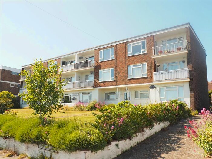 2 Bedroom Flat To Rent In Cooden Drive, Bexhill-On-Sea, TN39