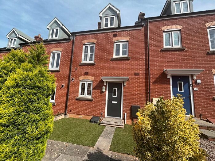 3 Bedroom Town House To Rent In Gerddi'r Briallu, Coity, Bridgend, CF35