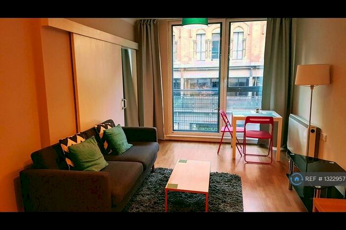 1 Bedroom Flat To Rent In Oldham Street, Manchester, M1