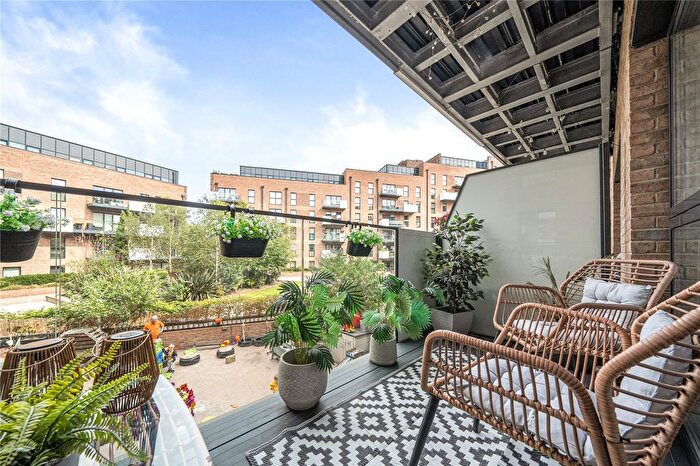 1 Bedroom Flat For Sale In Station Approach, Sydenham, London, London, SE26