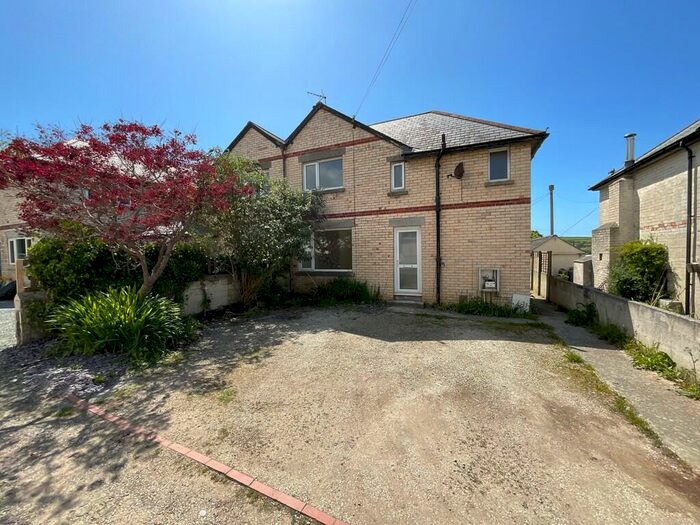 3 Bedroom Semi-Detached House To Rent In Warwick Road, Bude, EX23