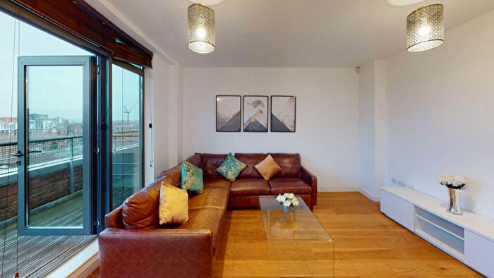2 Bedroom Apartment To Rent In Tradewind Square, Liverpool, L1