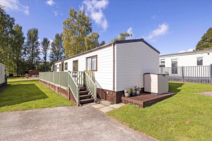 2 Bedroom Mobile/park Home For Sale In The Green, Lilliardsedge, TD8