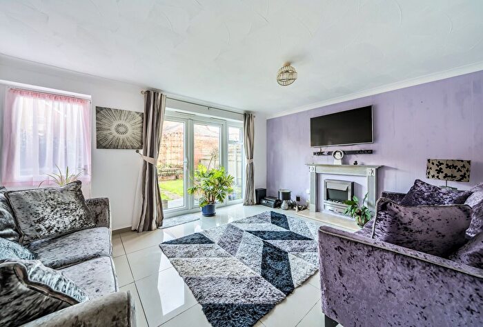 3 Bedroom Semi Detached House For Sale In Nursery Road, Tunbridge Wells, Kent, TN4