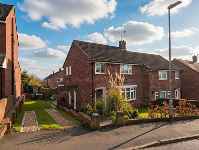 3 Bedroom Semi Detached House For Sale In Bracken Drive, Dunston Hill, Gateshead, NE11