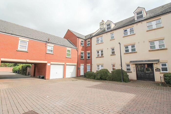 2 Bedroom Flat For Sale In Rowan Place - Excellent Amenities & Access, M5
