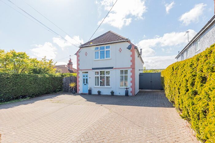 3 Bedroom Detached House For Sale In Gorleston Road, Lowestoft, NR32
