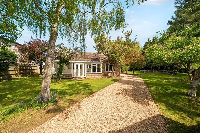 3 Bedroom Detached Bungalow For Sale In Back Lane, Souldrop, MK44