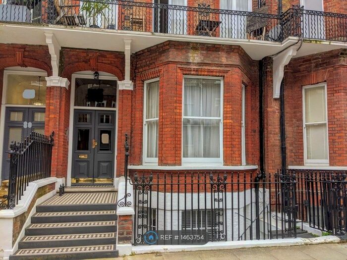 Studio To Rent In Rosary Gardens, London, SW7