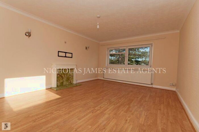 1 Bedroom Flat To Rent In Maplin Close, Winchmore Hill, N21
