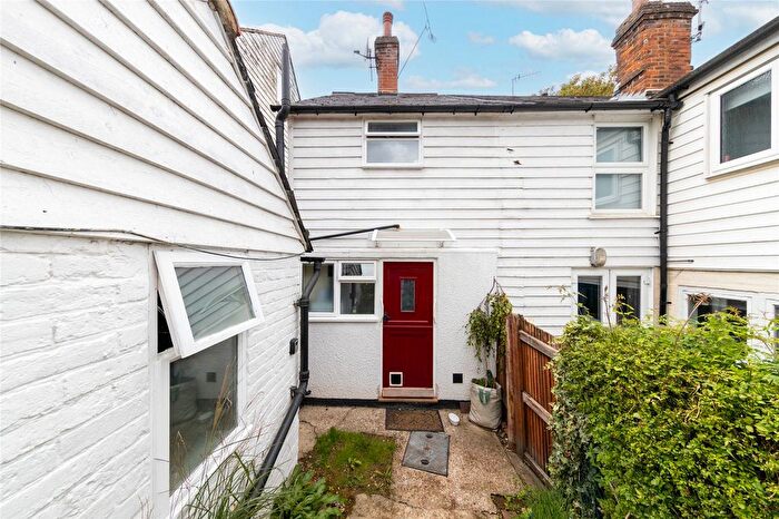 1 Bedroom End Of Terrace House For Sale In Cranbrook Road, Hawkhurst, Cranbrook, Kent, TN18