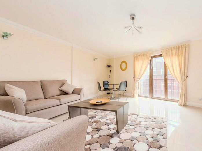 2 Bedroom Flat To Rent In Herbal Hill, London, EC1R