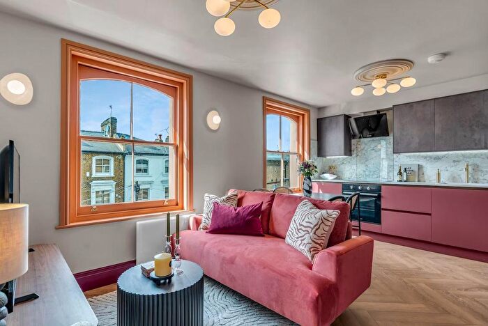 2 Bedroom Flat To Rent In Brackenbury Village, W6